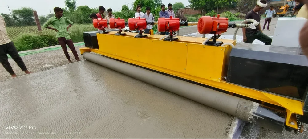 Road Paver Finisher